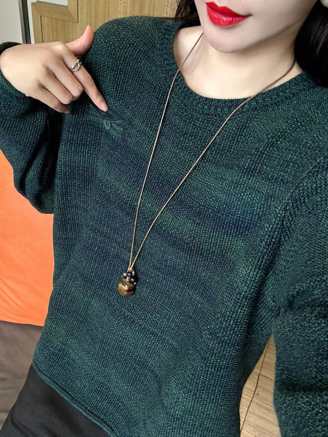 A52新款简约设计感圆领时尚棉线针织衫