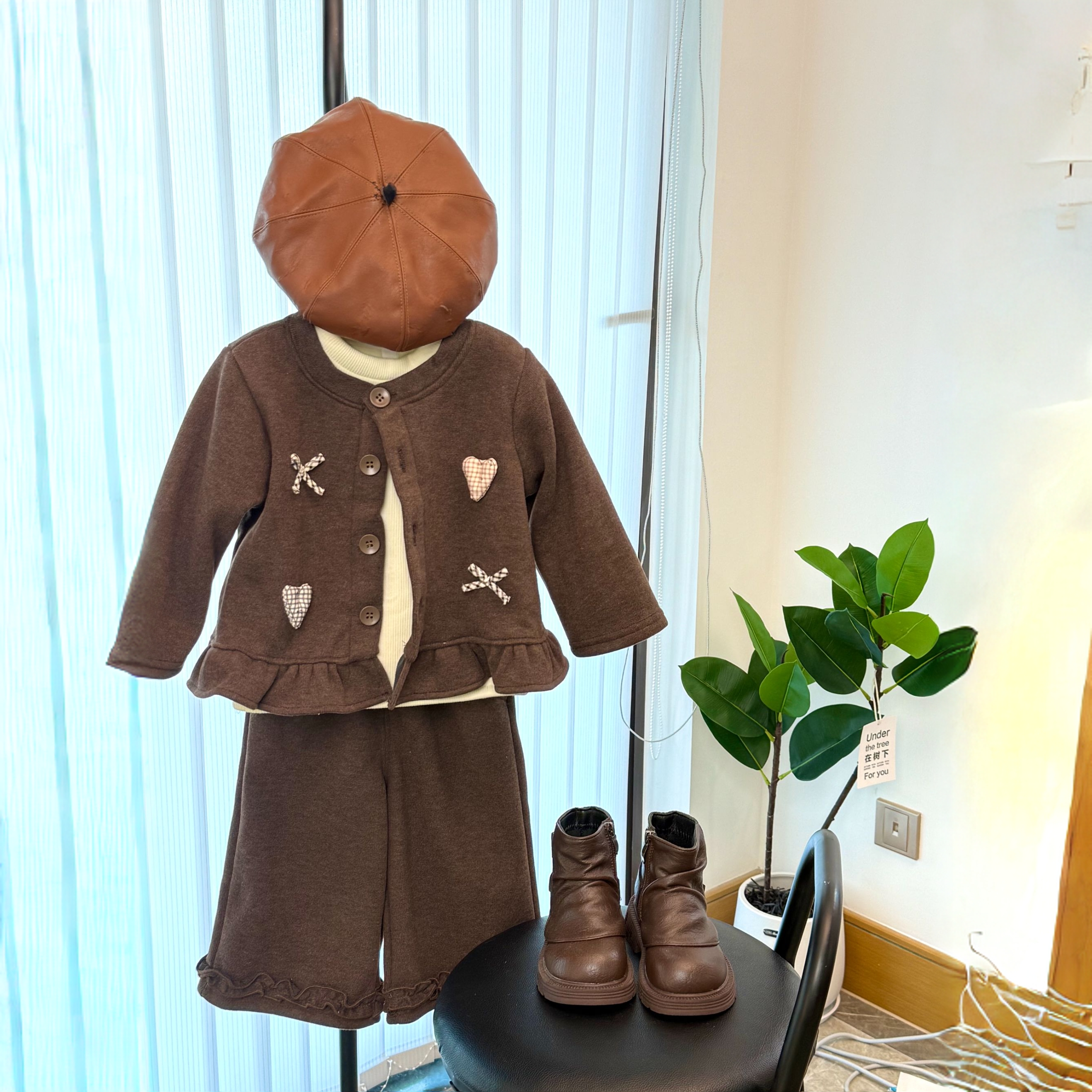 女童秋套装2025新款儿童洋气时尚女宝宝针织开衫秋装三件套