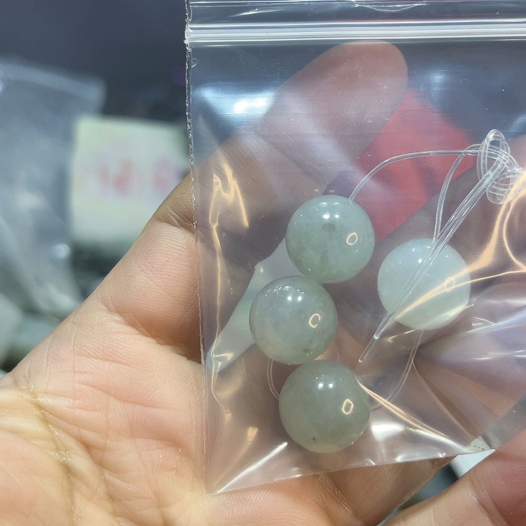 纯铜锆石合金小*珠子。       