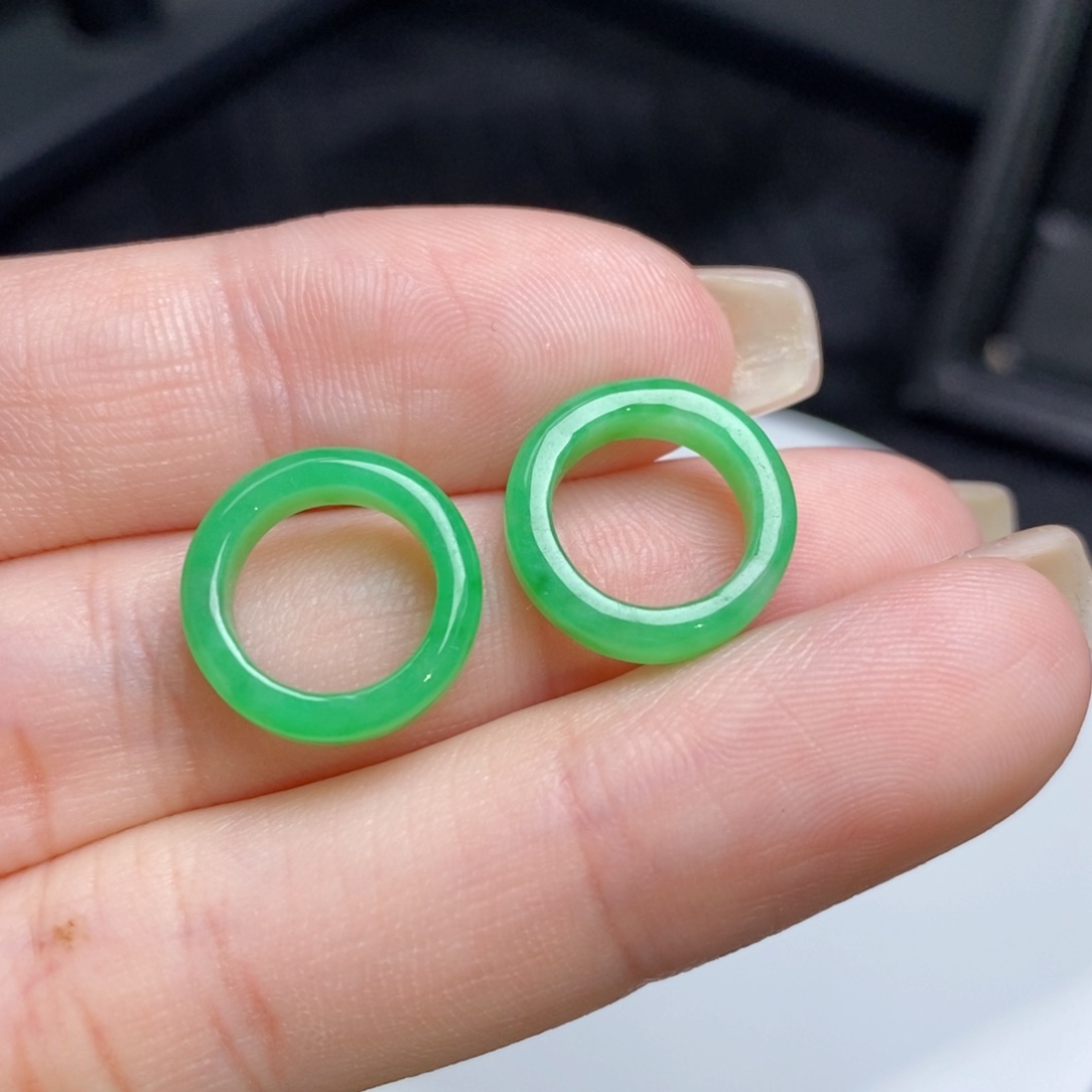 翡翠未镶嵌耳饰圈圈