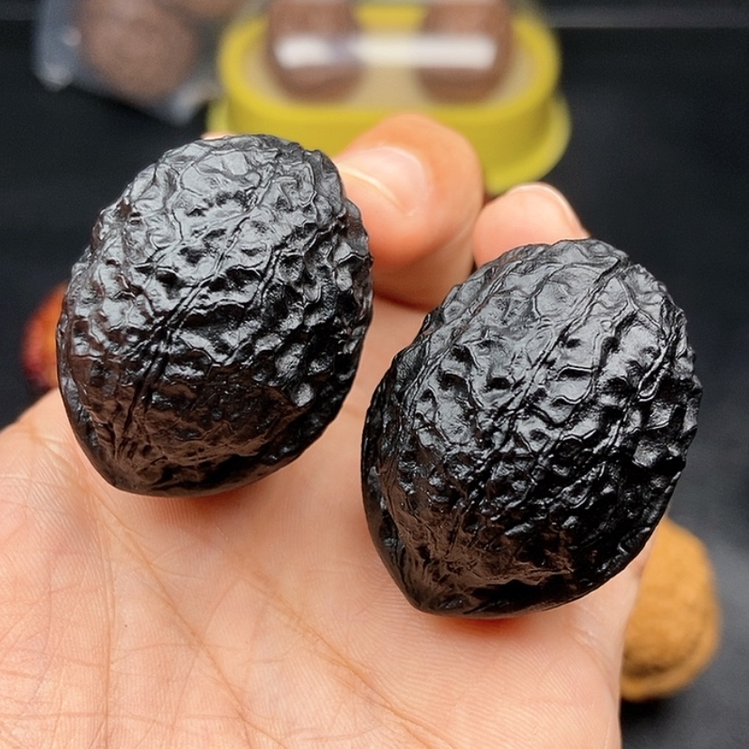 【闪购商品】把件文玩核桃37尺蟒纹龙蛋