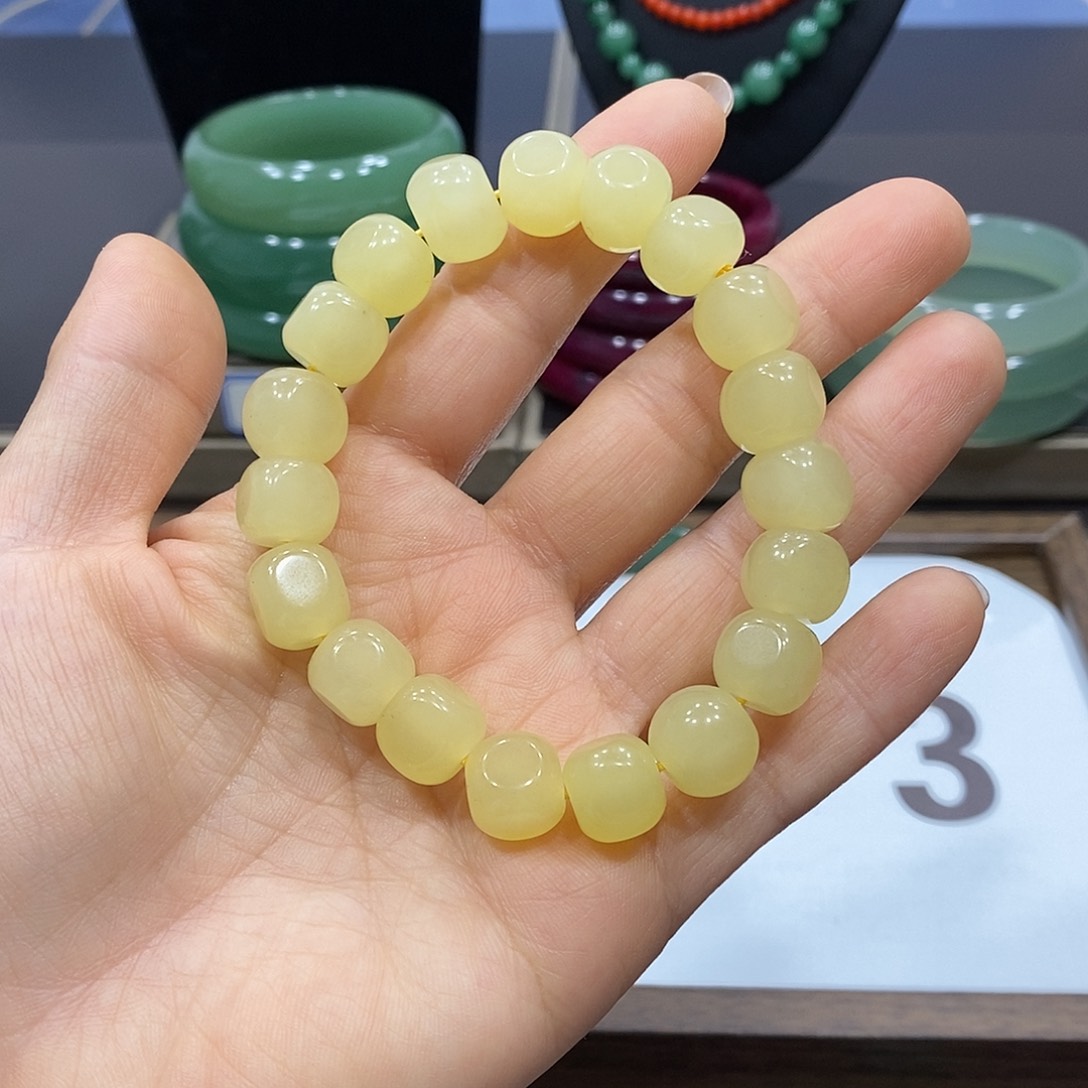 石英岩玉未镶嵌戒指