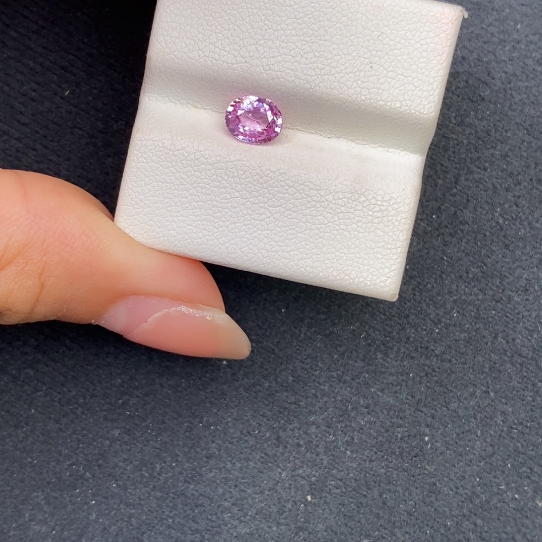 妃***子蓝宝石裸石1.03 ct