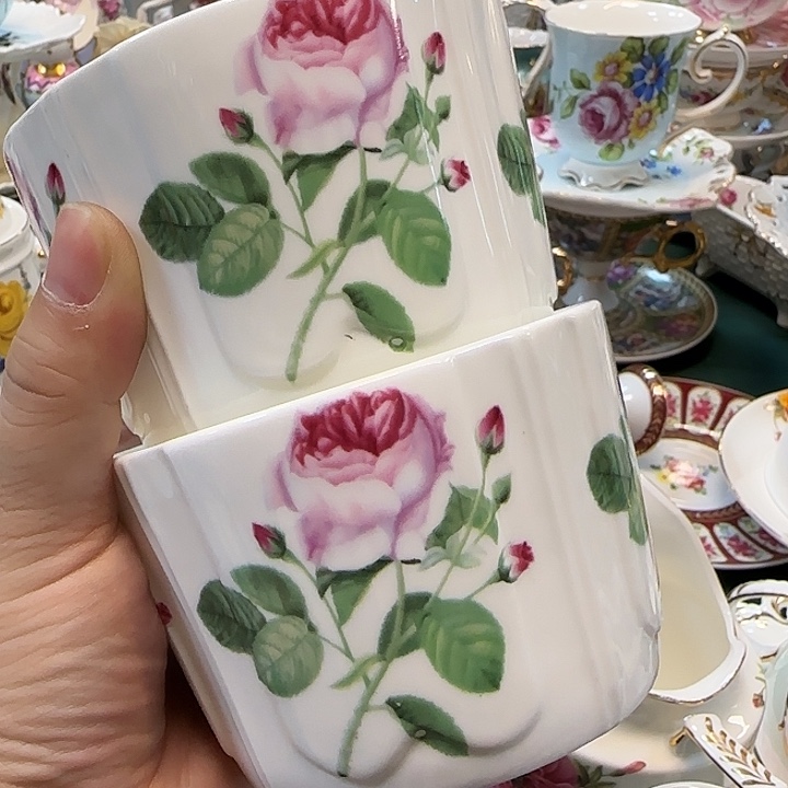 鹿与海陶瓷有限公司