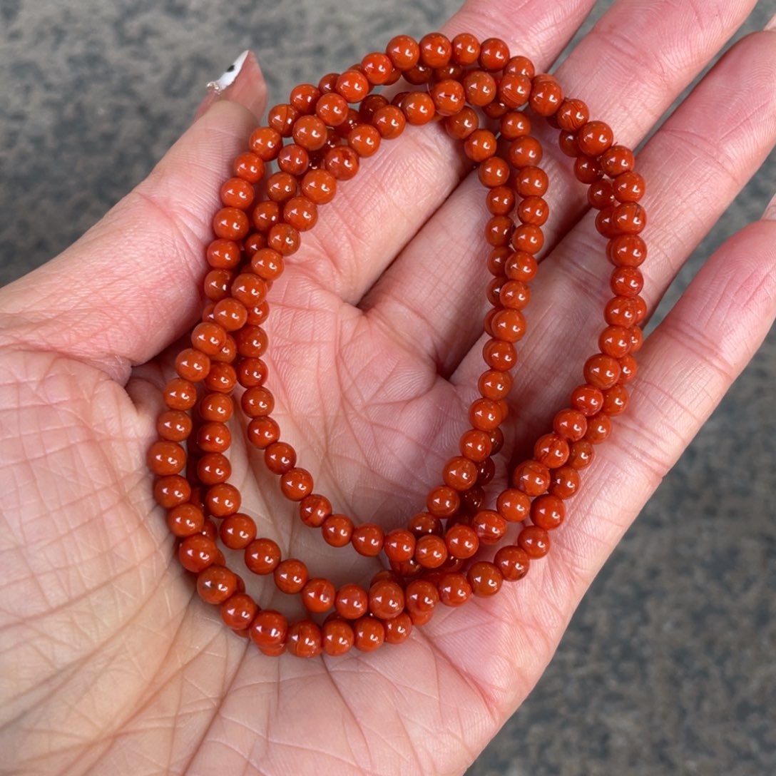 豆***豆南红玛瑙未镶嵌手链