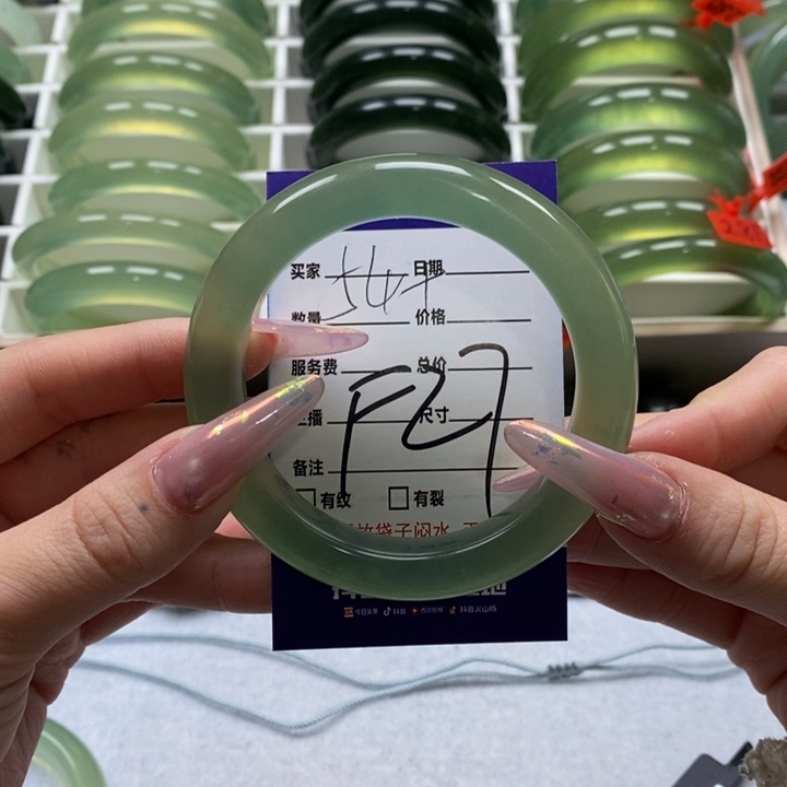 蛇纹石玉手镯未镶嵌汤*井