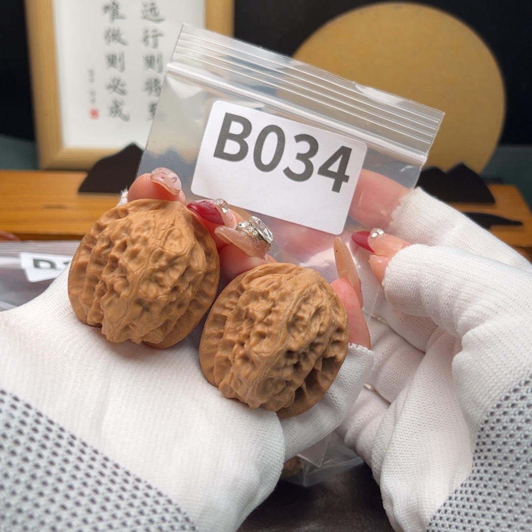 文玩核桃把件36野狼b 034