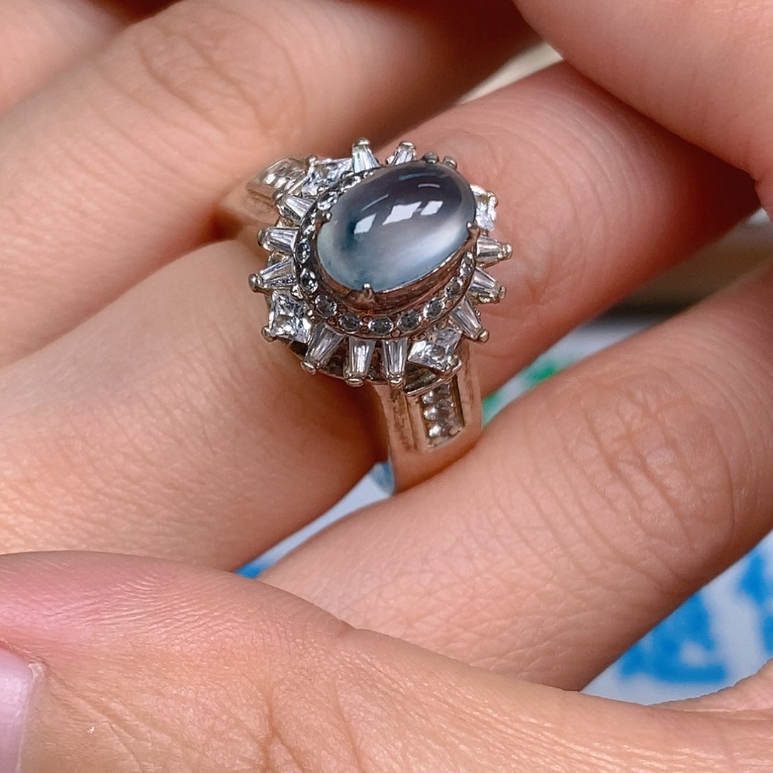 翡翠戒指未镶嵌翡翠