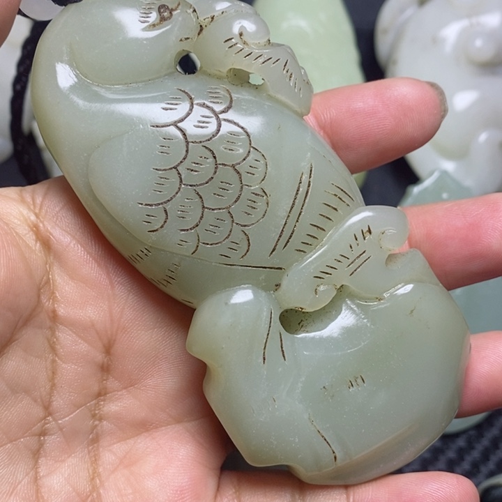 和田玉颈饰未镶嵌