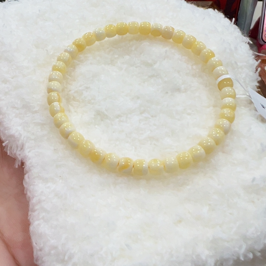 蜜蜡手链未镶嵌5m 瓷白花未品控