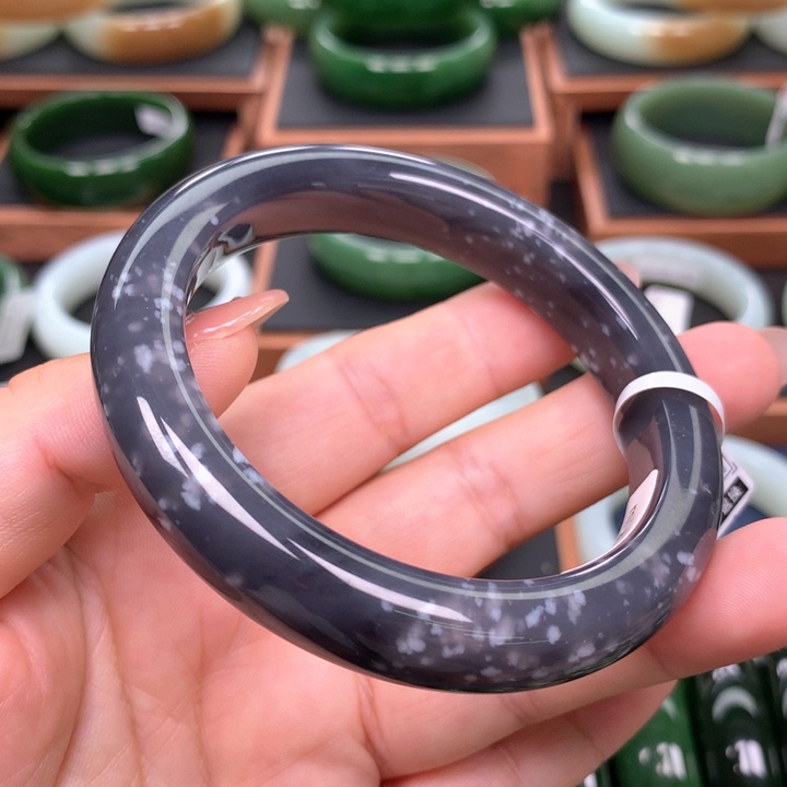 和田玉手镯未镶嵌5960圈口