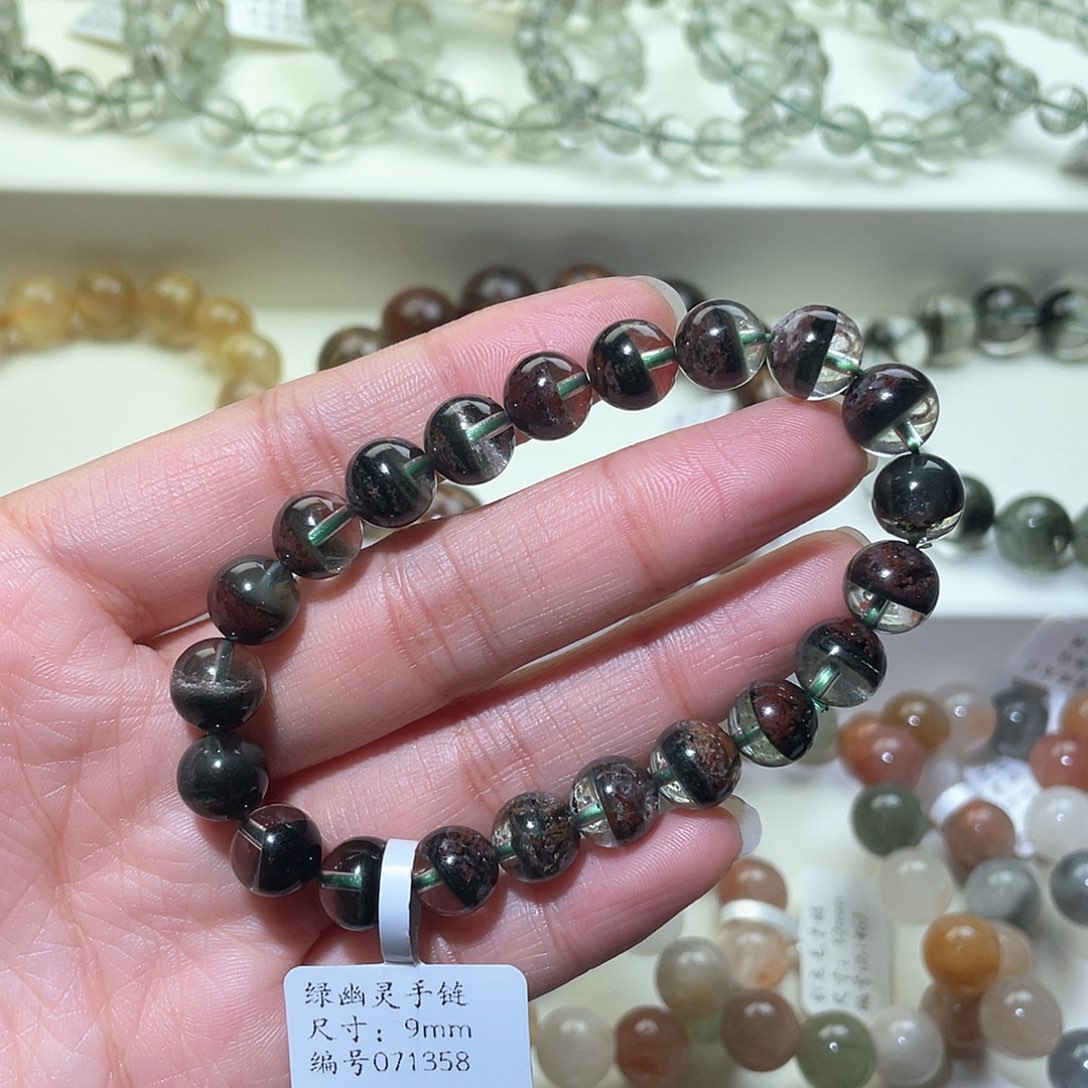 水晶手链未镶嵌牛***欣水晶