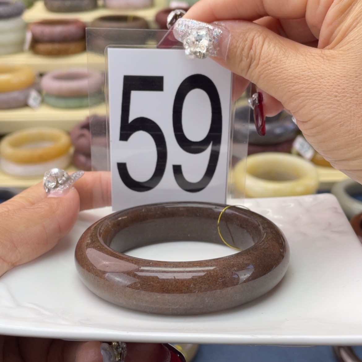 【闪购商品】石英质玉手镯未镶嵌