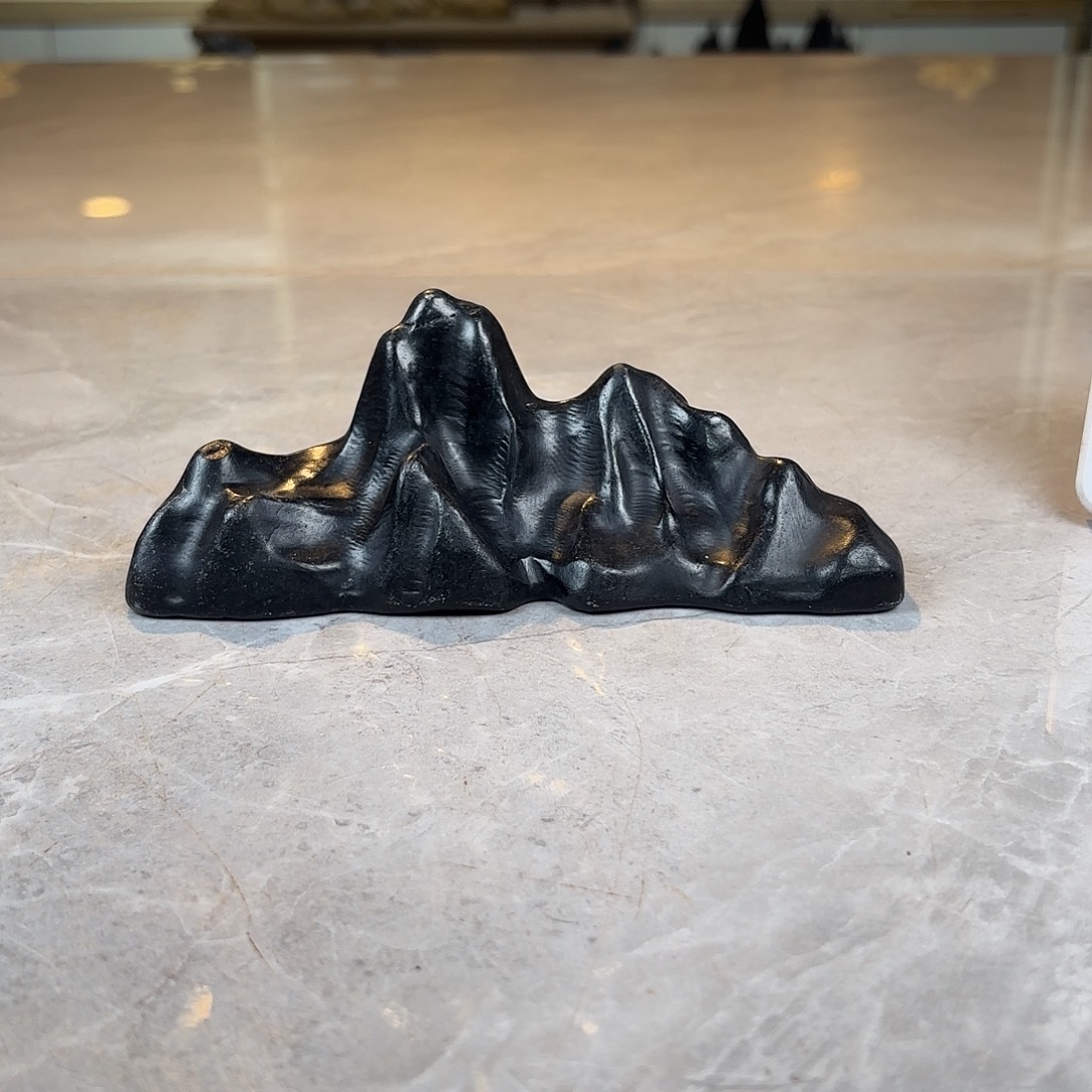 青***然灵璧石手工雕刻奇石摆件