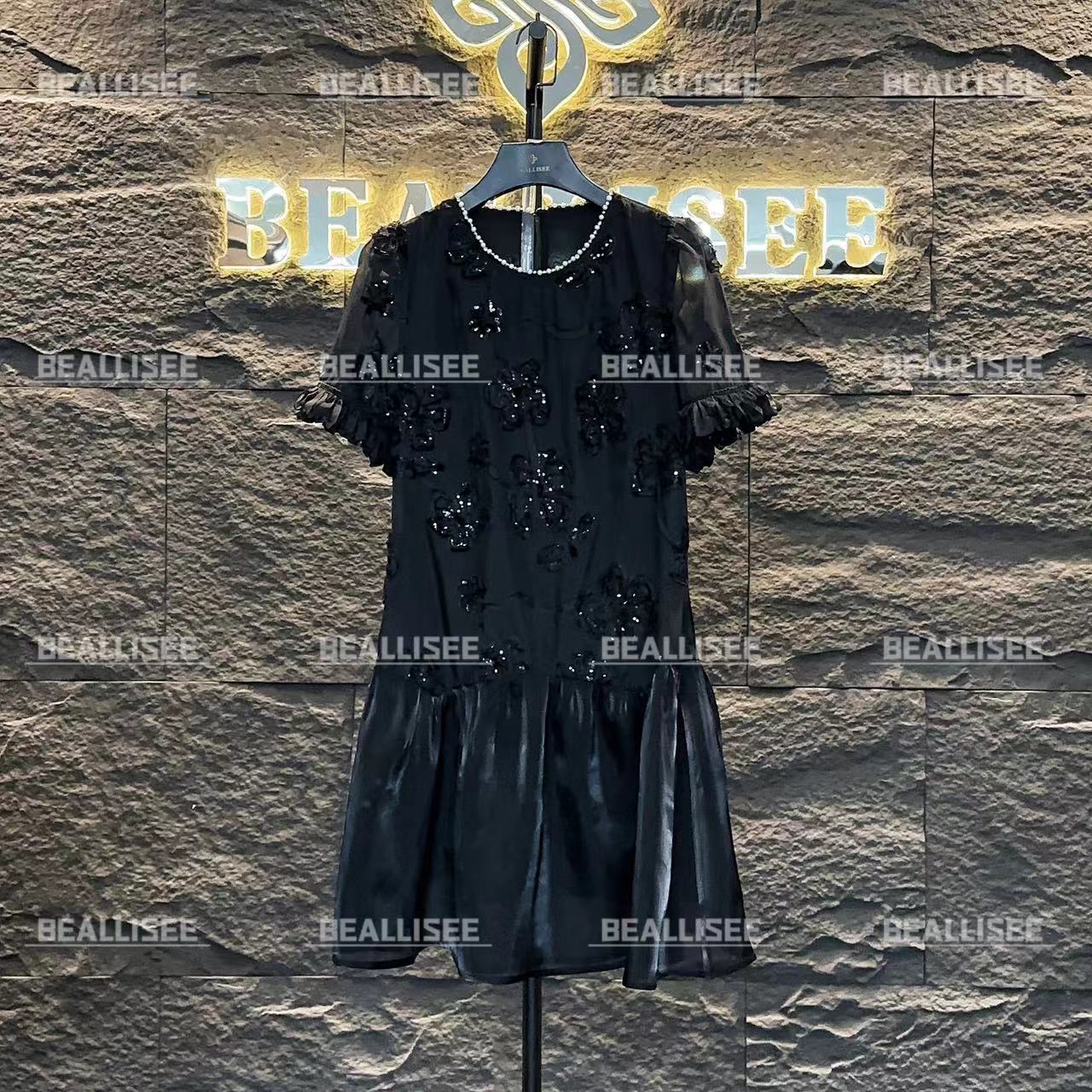 【大胆】编号【46】夏季新款大码显瘦时尚气质黑色连衣裙BLS-A093