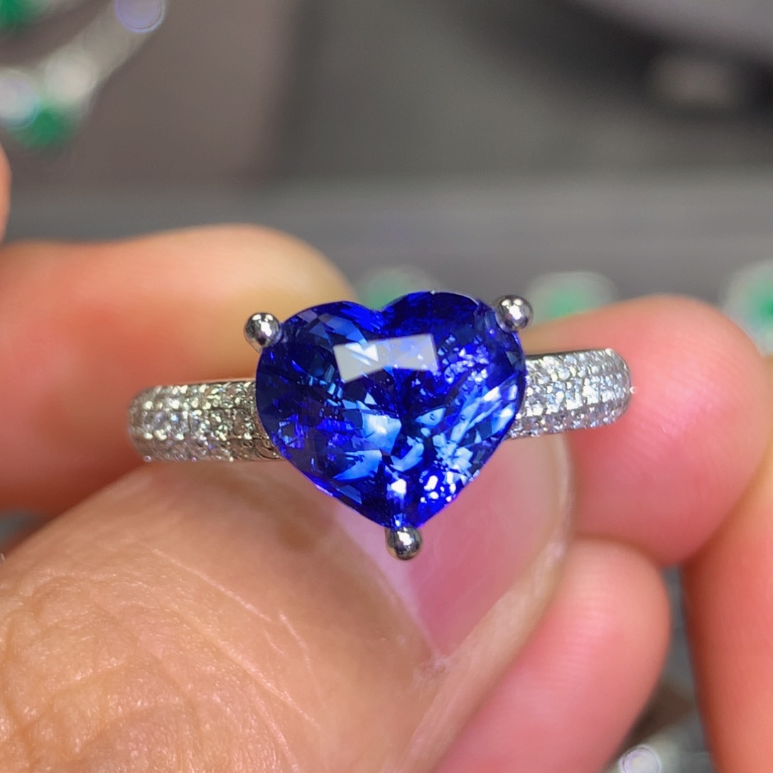 蓝宝石戒指铂Pt950镶嵌3.34ctAIGS矢车菊VB