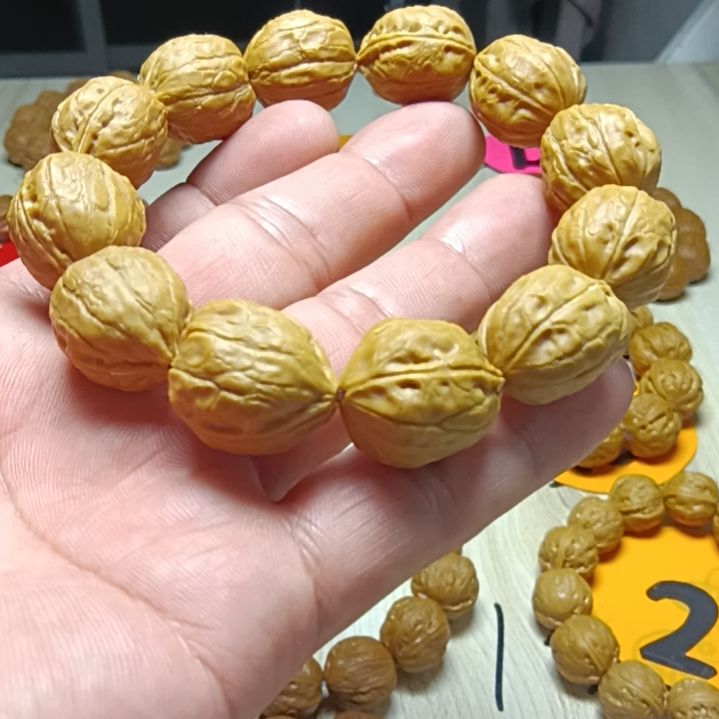 文玩核桃吊坠野生小秋子