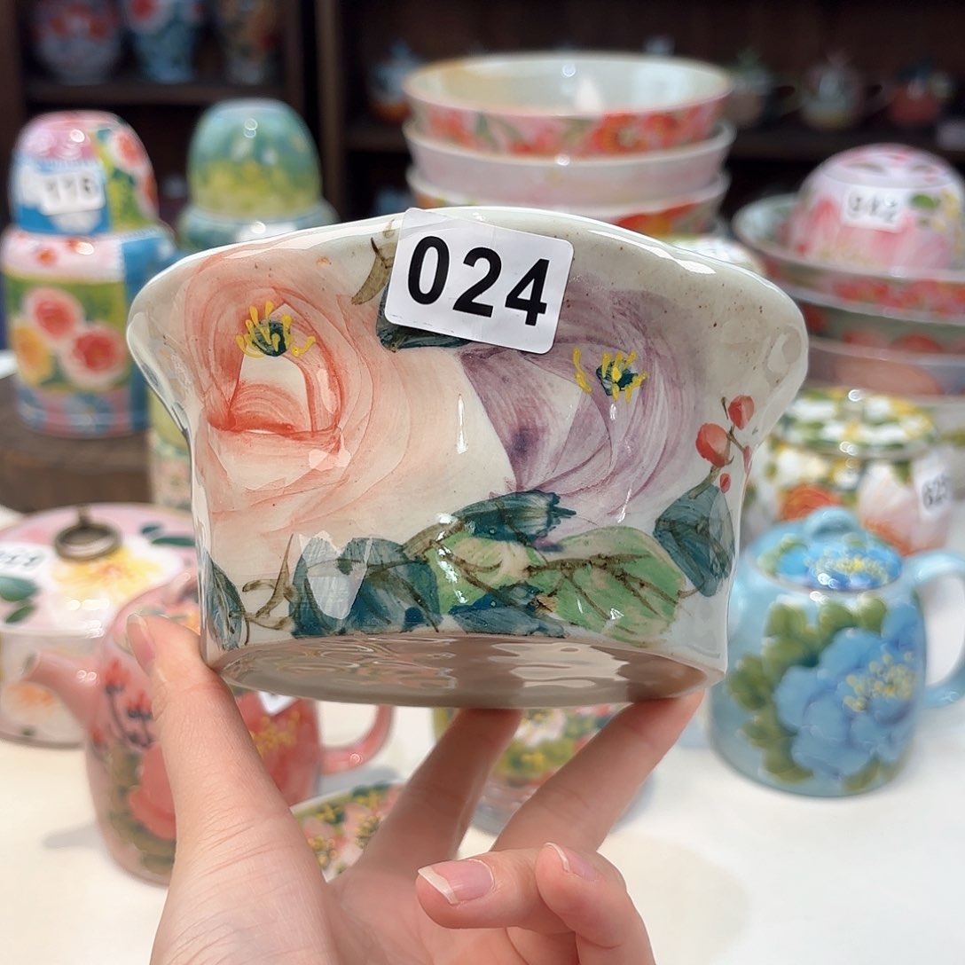 瓷片兔兔好可爱呀打