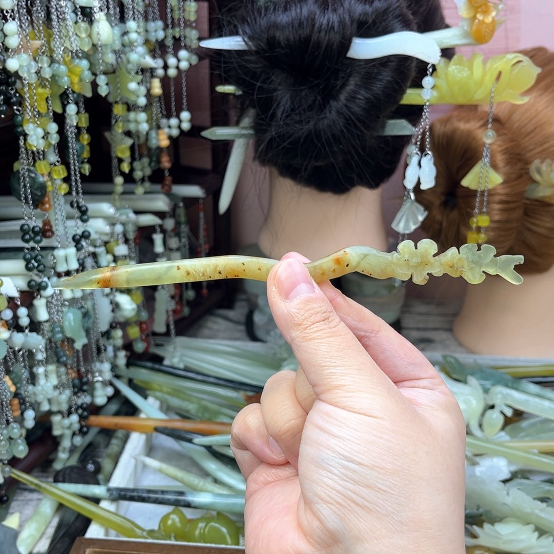 蛇纹石玉发饰未镶嵌长度18厘米左右