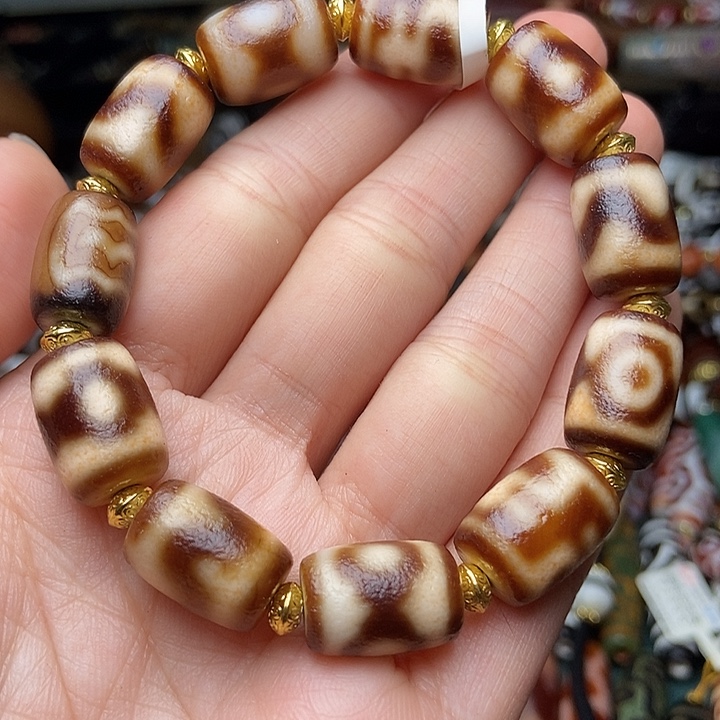 多宝天珠手串一条