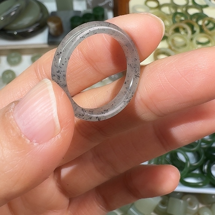 和田玉未镶嵌戒指19.5内径33