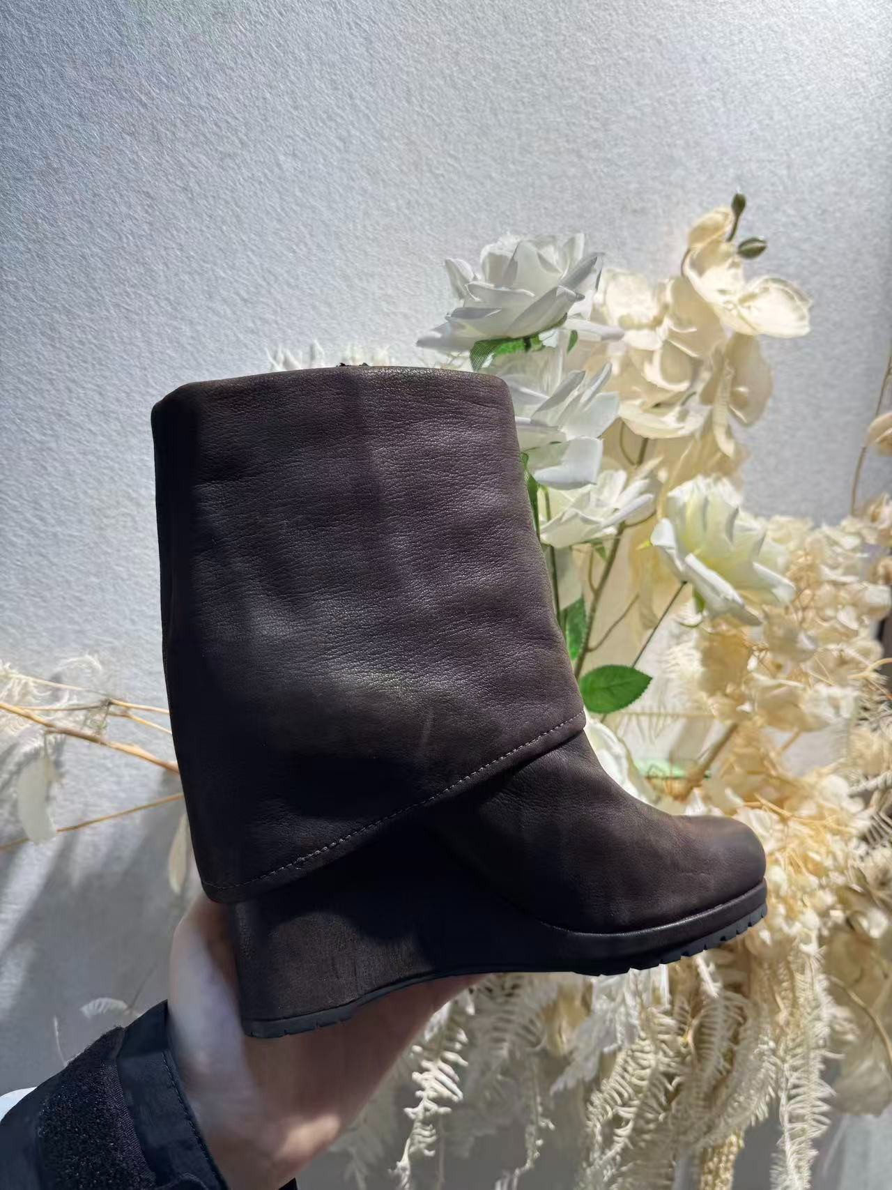 未使用 Prada/普拉达 普拉达巧克力色高跟短靴37