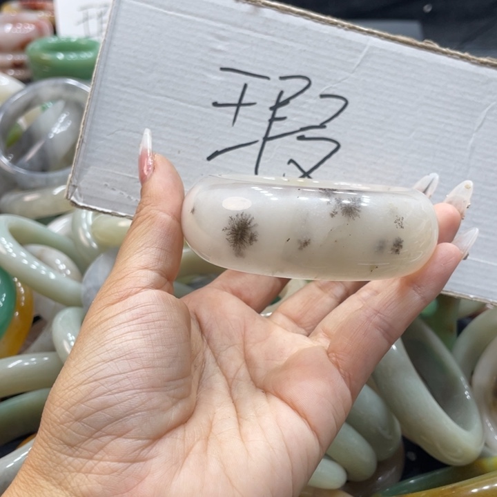 糖***豆石英质玉钛钢珠宝奇石