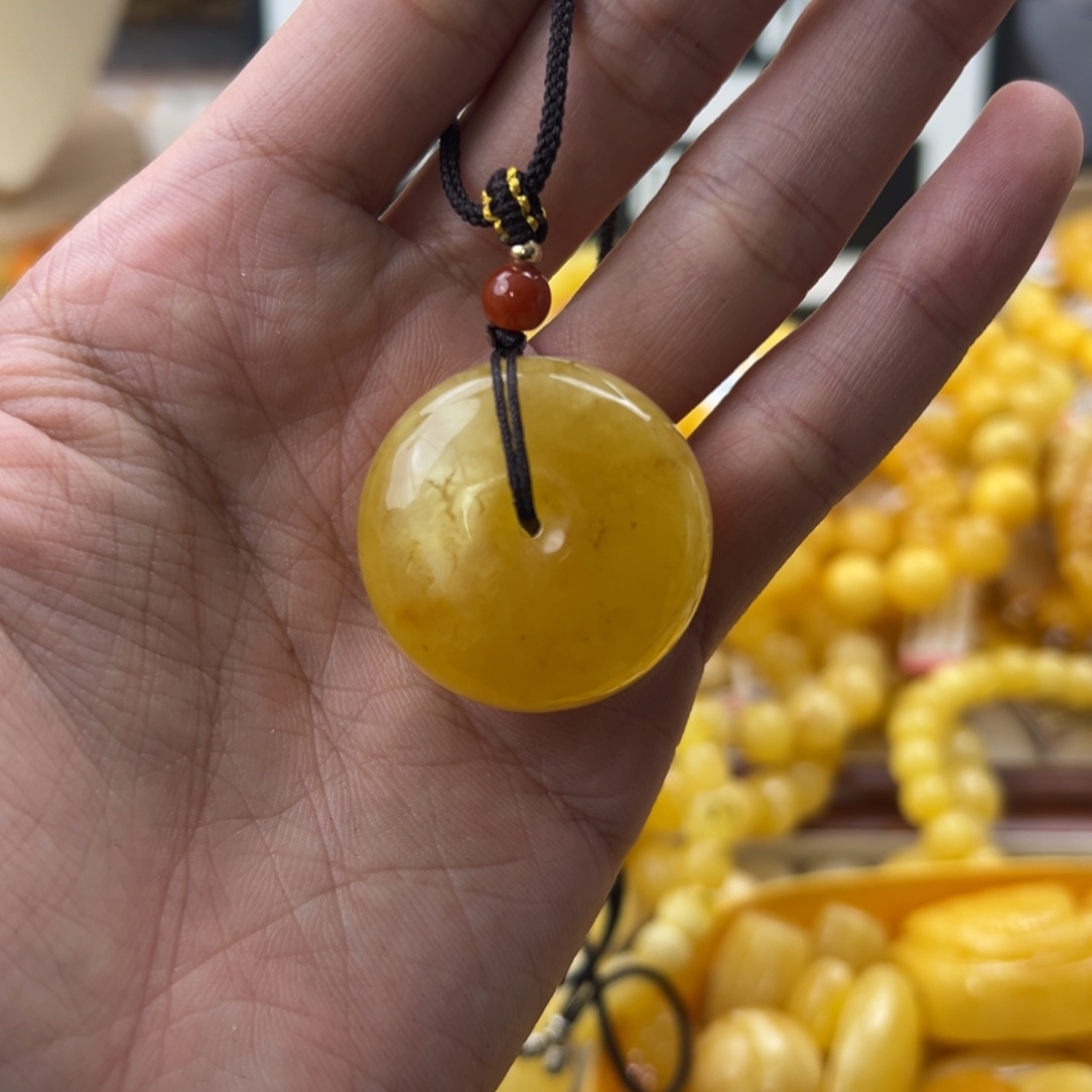 琥珀珠宝奇石未镶嵌