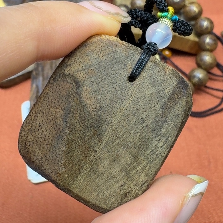 大叶紫檀（黑酸枝木类）