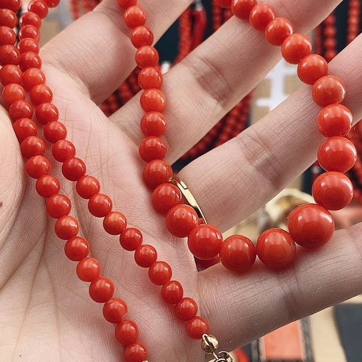 只买单纯的吊坠，没带链子，属的性质。