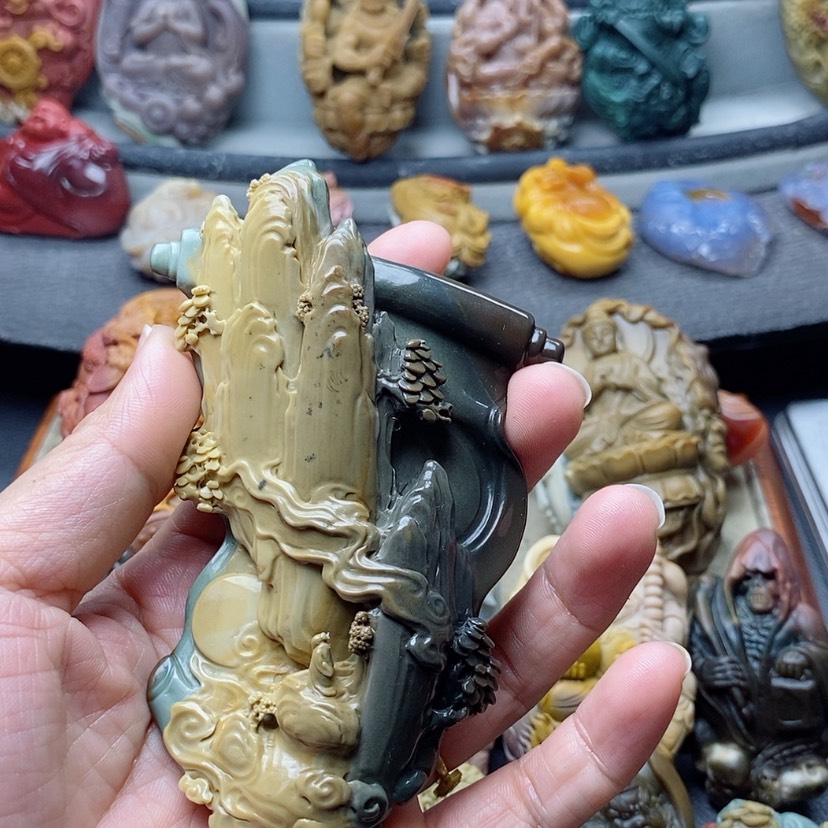 【闪购商品】定制石英质玉吊坠未镶嵌