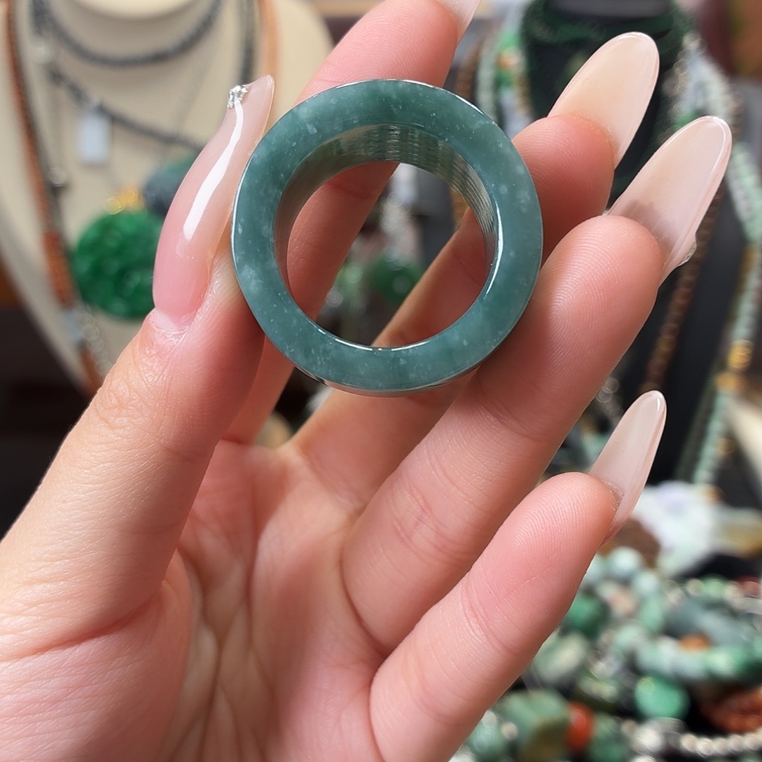 翡翠未镶嵌耳饰戒指
