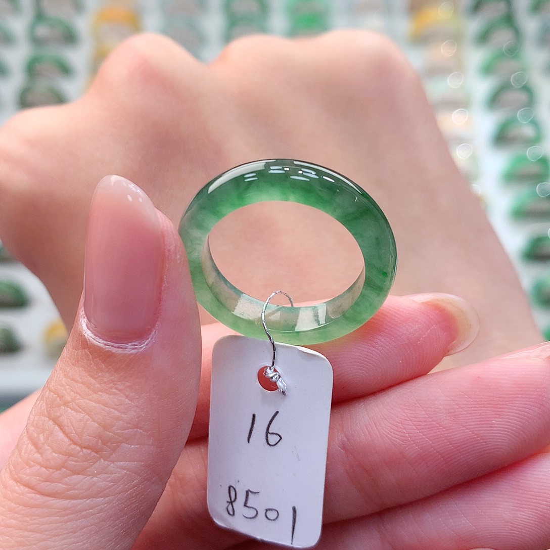 翡翠戒指未镶嵌16号