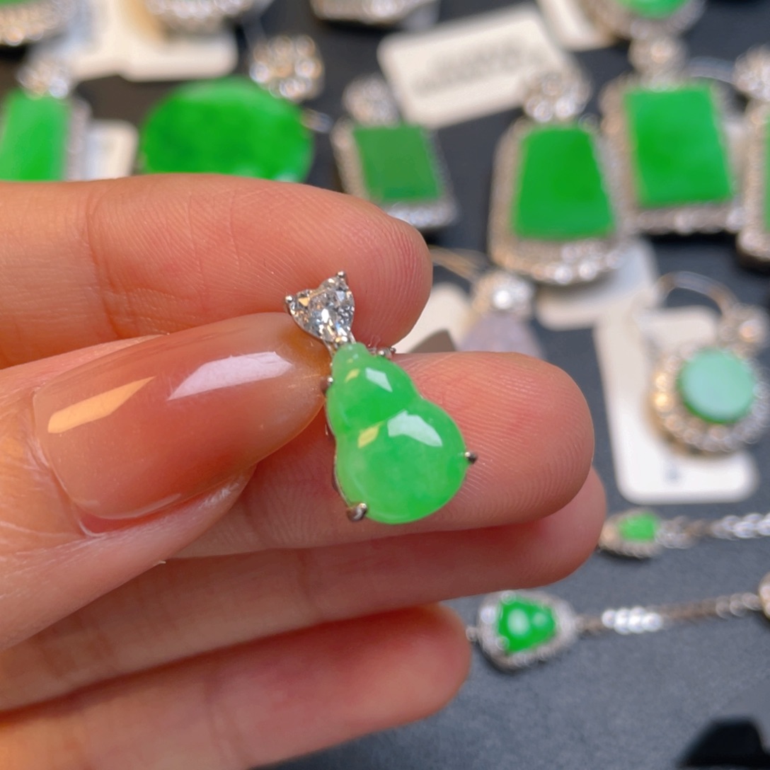 翡翠银S925镶嵌颈饰