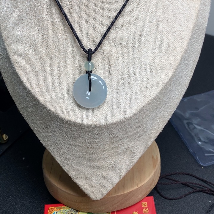 【闪购商品】翡翠颈饰未镶嵌22555555555588998