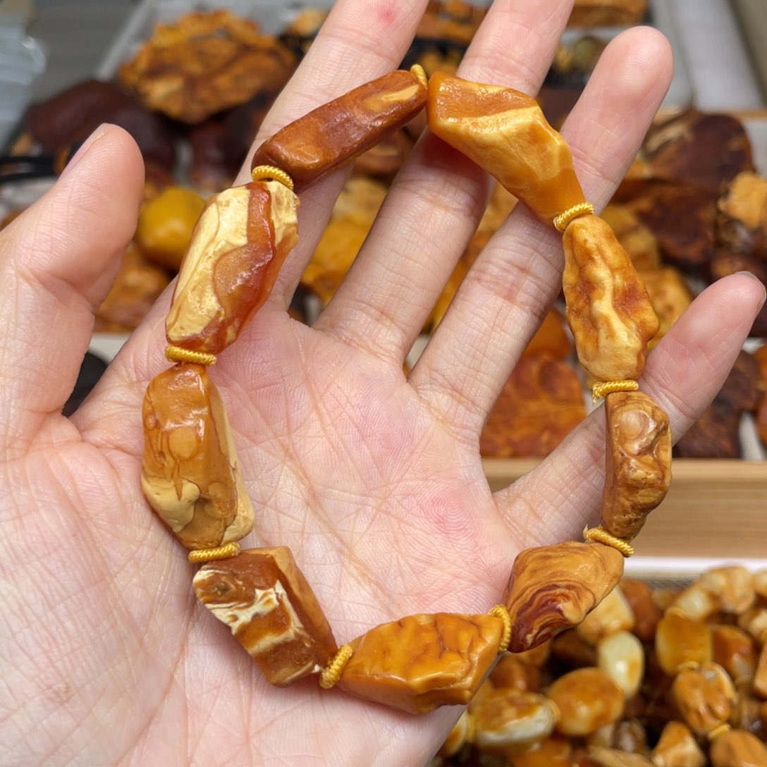 琥珀珠宝奇石未镶嵌