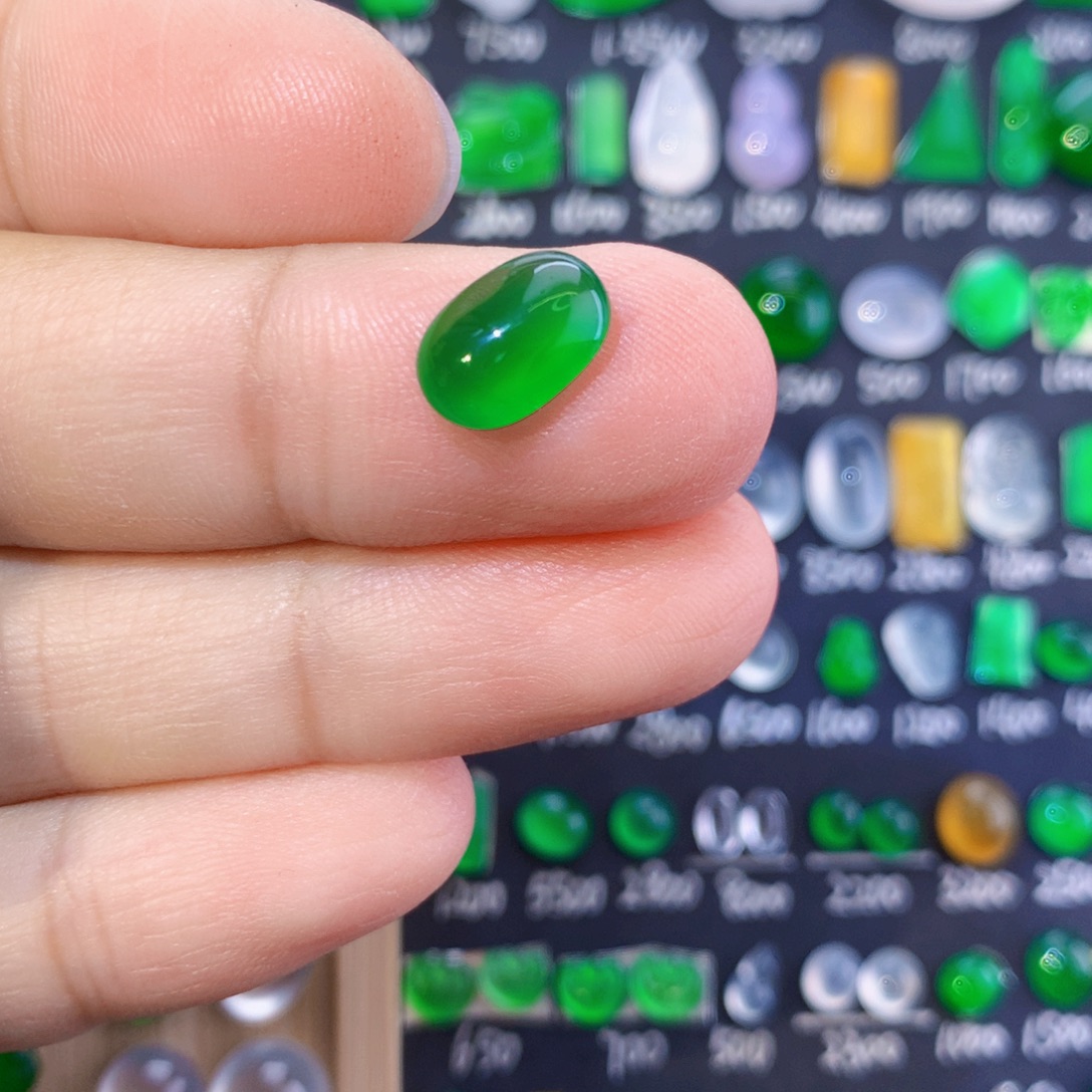 翡翠未镶嵌颈饰天然翡翠玉石绿蛋