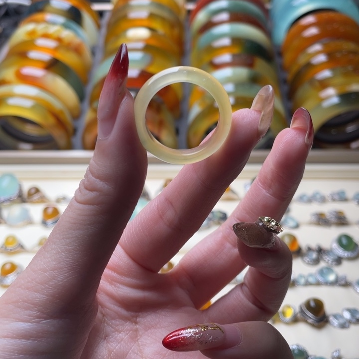 蛇纹石玉戒指圈未镶嵌19.7