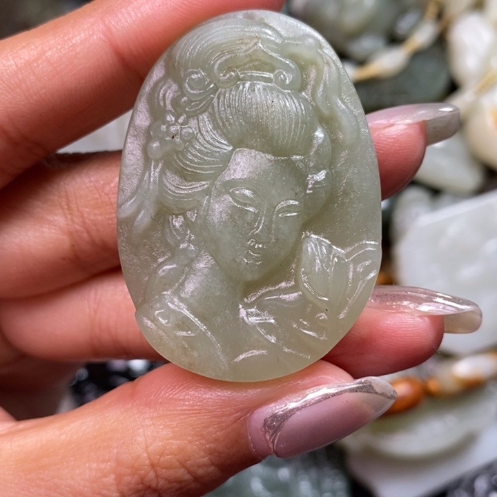 和田玉颈饰未镶嵌