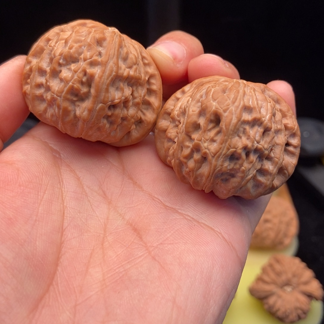 小***豆文玩核桃吊坠40➕白狮子