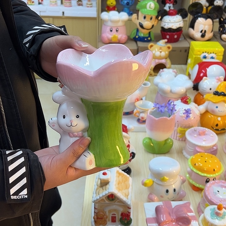 摆件陶瓷等行业的产品出口到世界