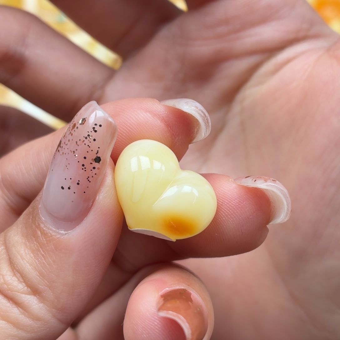 琥珀未镶嵌裸石蜜蜡