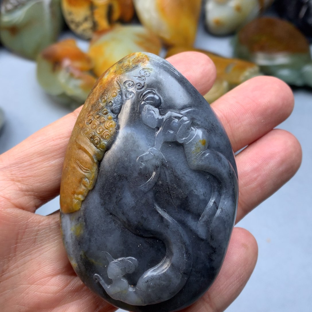 和田玉挂件未镶嵌