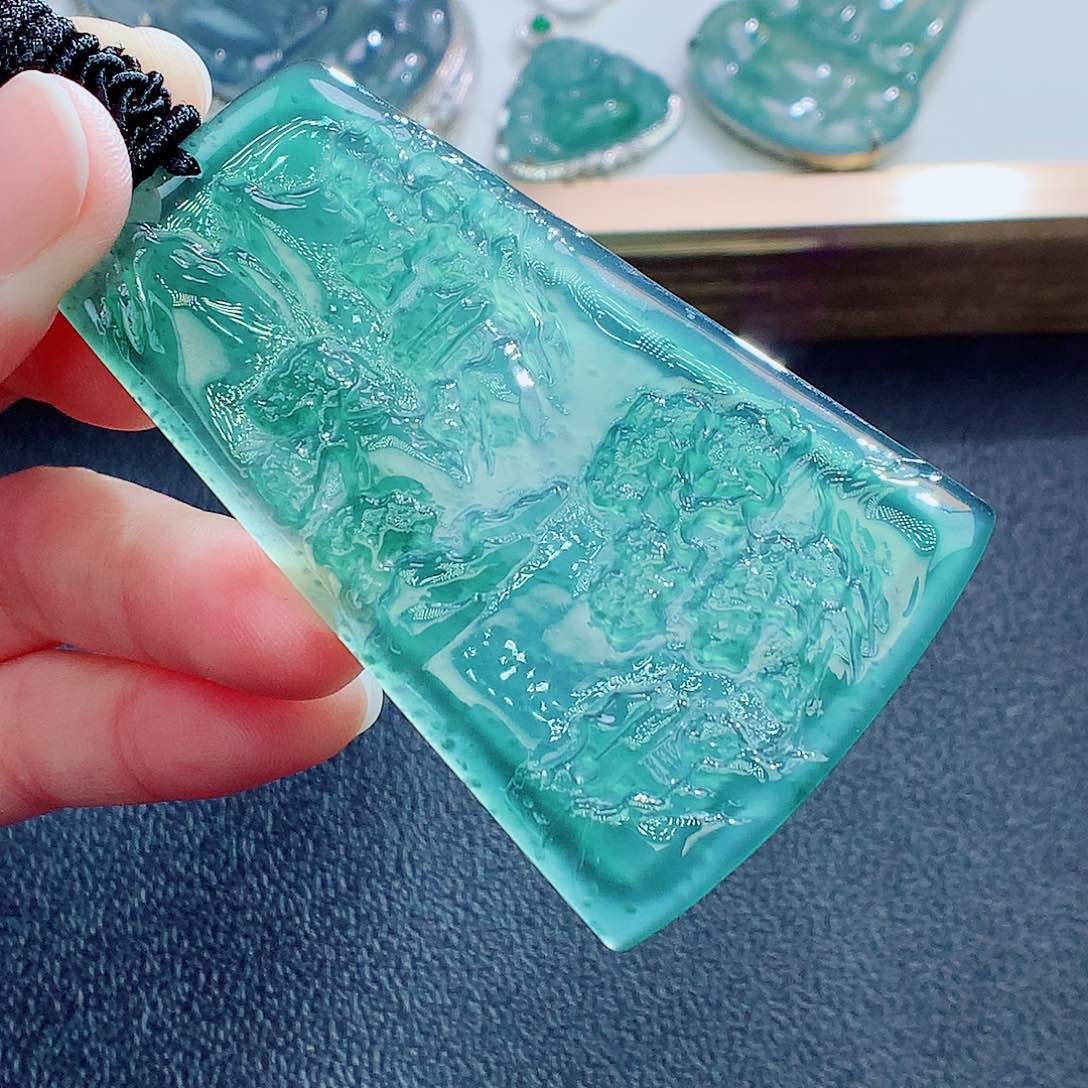 翡翠未镶嵌颈饰翡翠