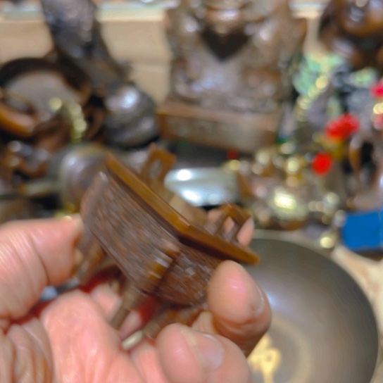 铜铜的 清货诚信经营