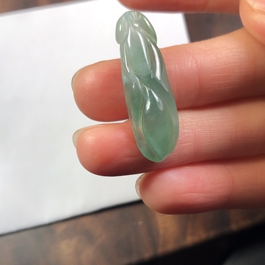 翡翠未镶嵌颈饰缅甸A货，每天下午1点半开播