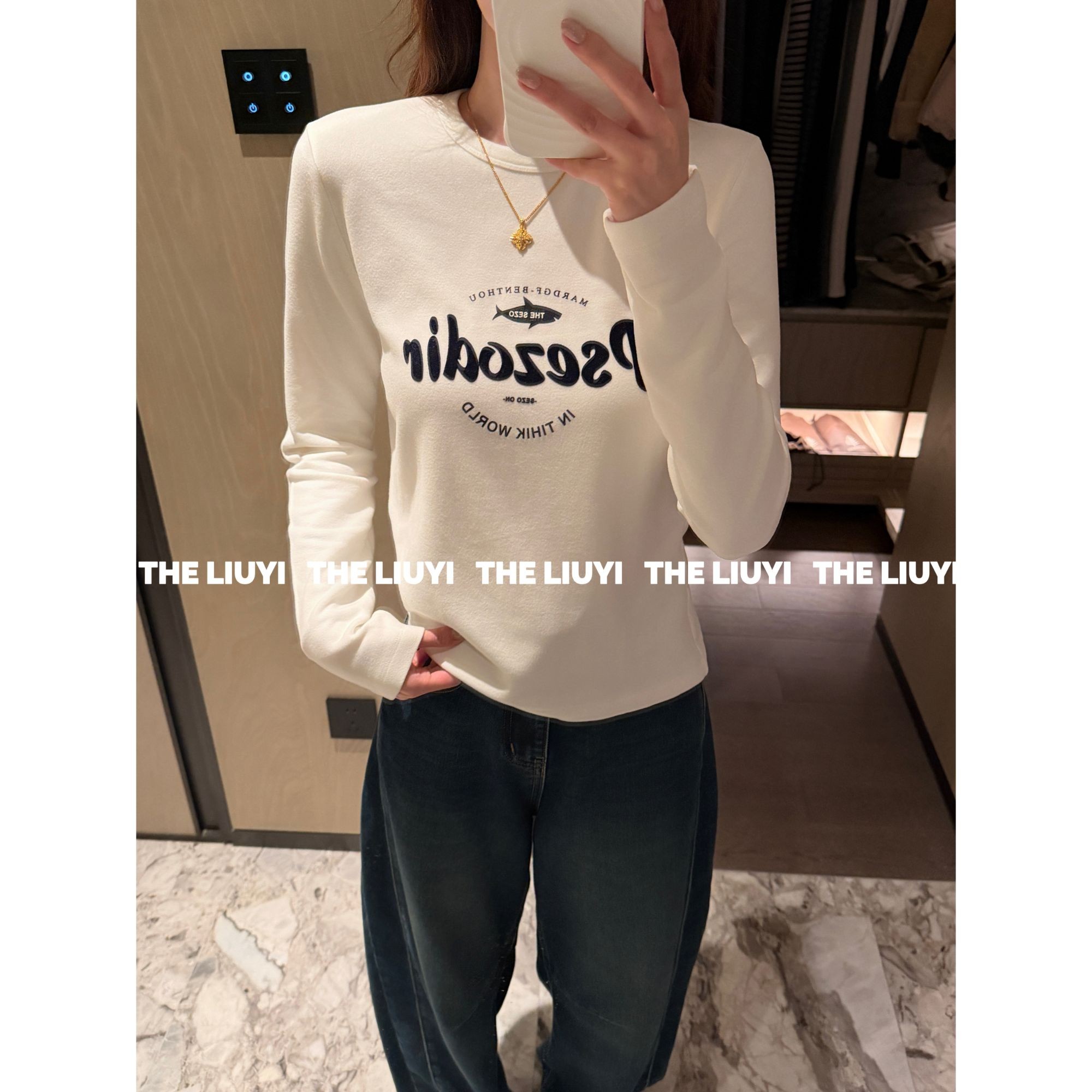 【LIUYI】实穿主义~冬季双面绒感百搭字母长袖T恤51110A1