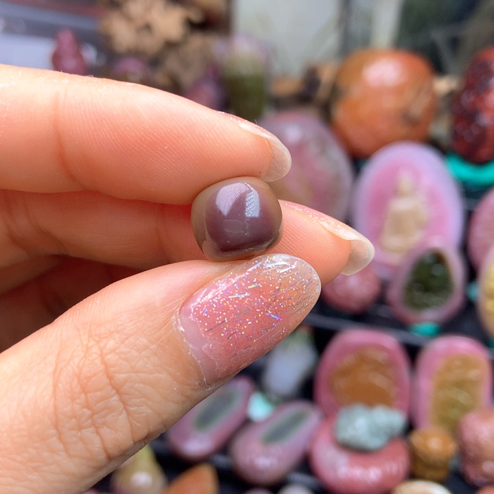 玛瑙/玉髓颈饰未镶嵌江**月