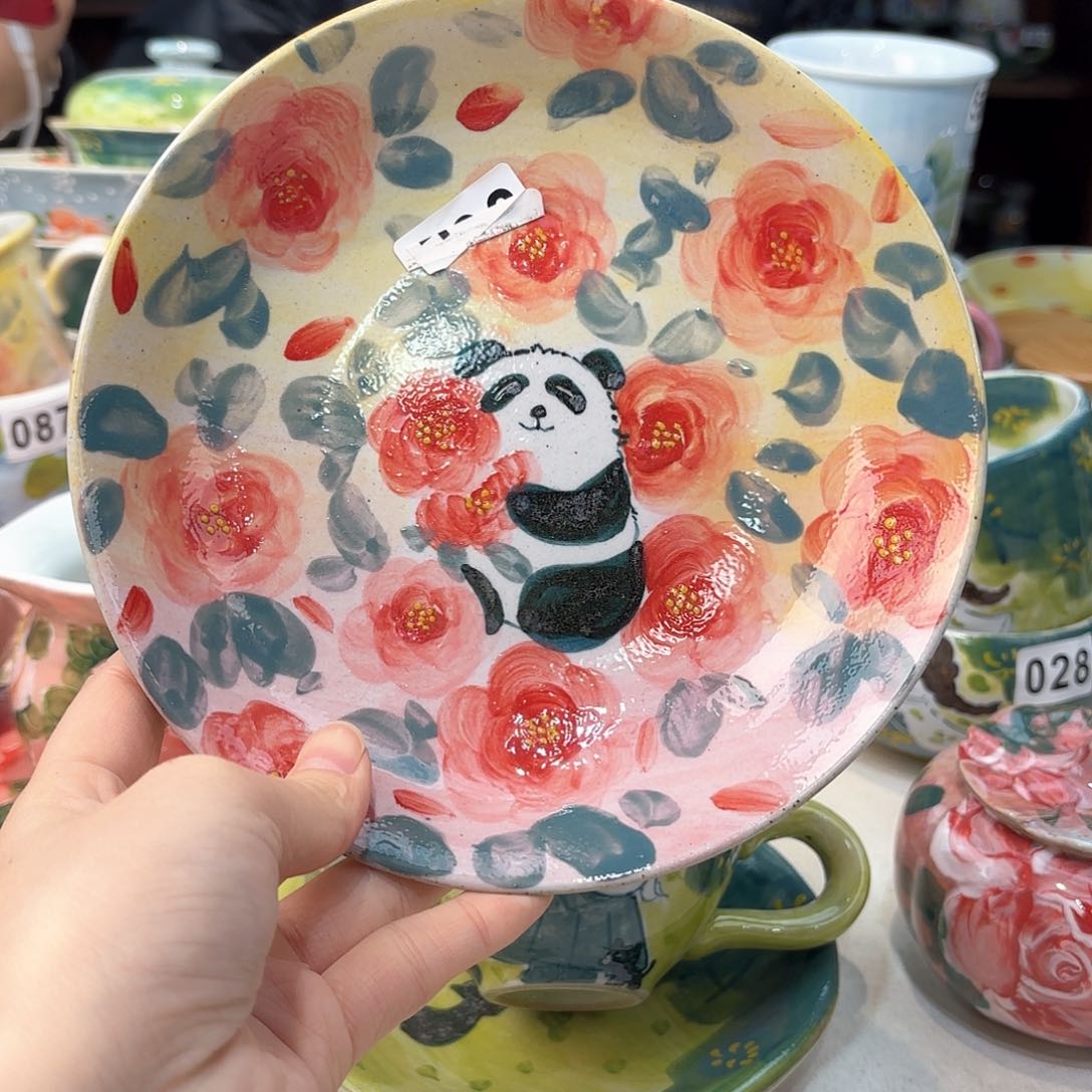 瓷片兔兔。。兔兔好