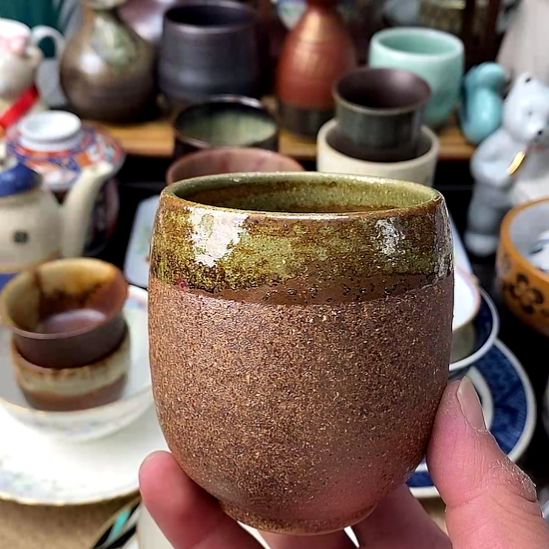    中古物品默认微瑕，谨慎参拍，满18包邮！